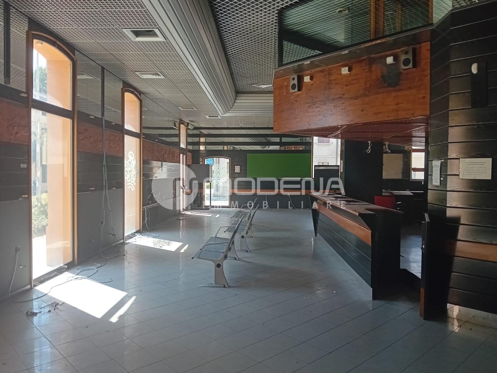 C9 CARPI ADIACENZE CENTRO